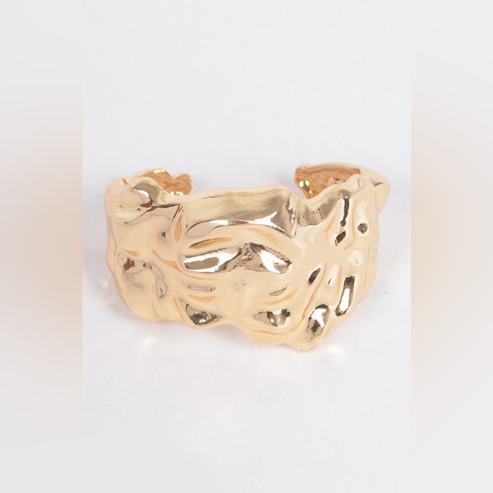 14J. Metal Organic Abstract Design Cuff